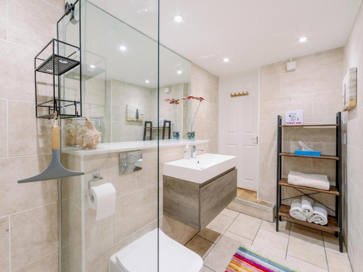 Апартаменты Pass The Keys Recently Renovated 1Br Flat With Private Garden In South Лондон Экстерьер фото