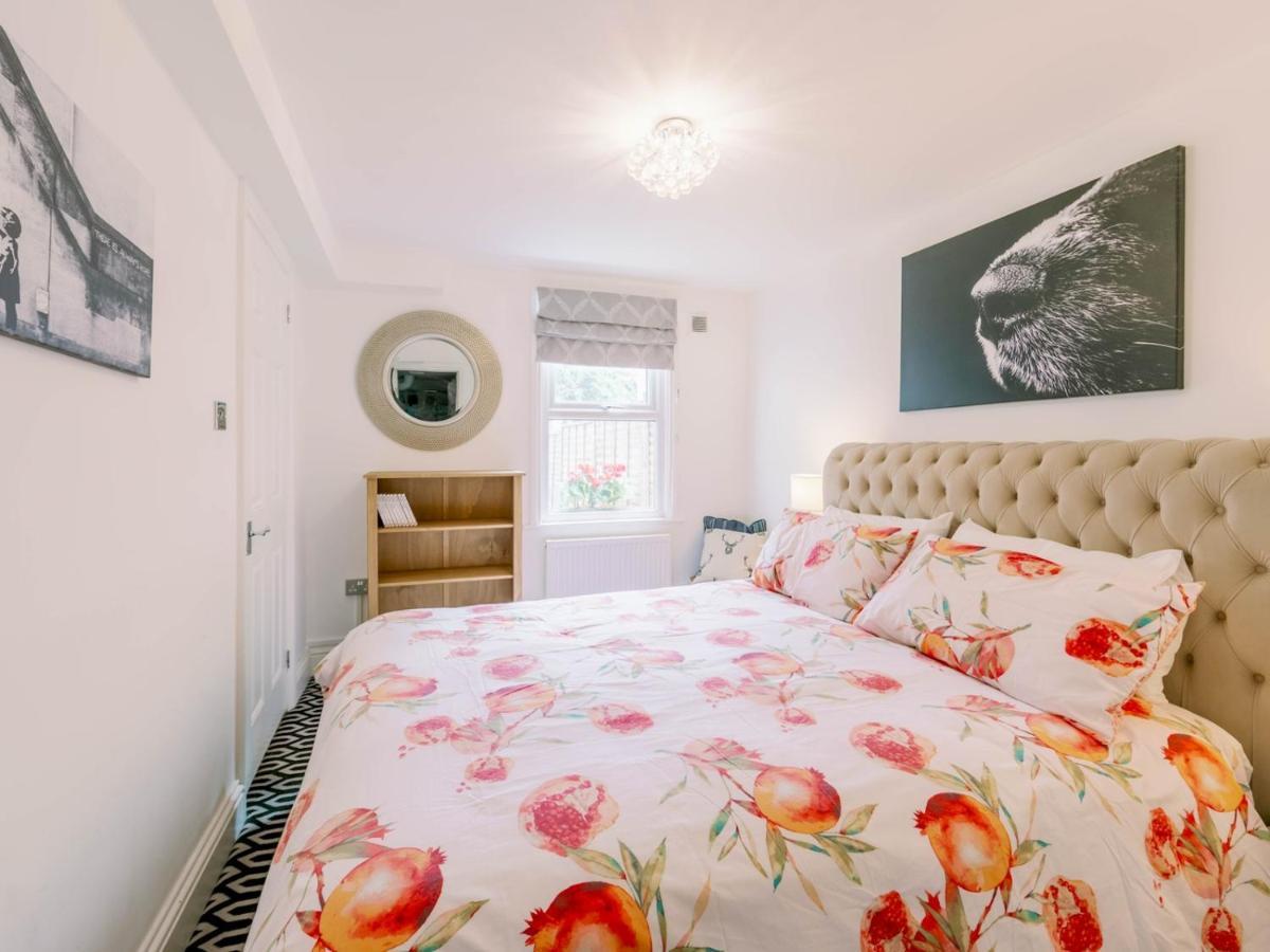 Апартаменты Pass The Keys Recently Renovated 1Br Flat With Private Garden In South Лондон Экстерьер фото