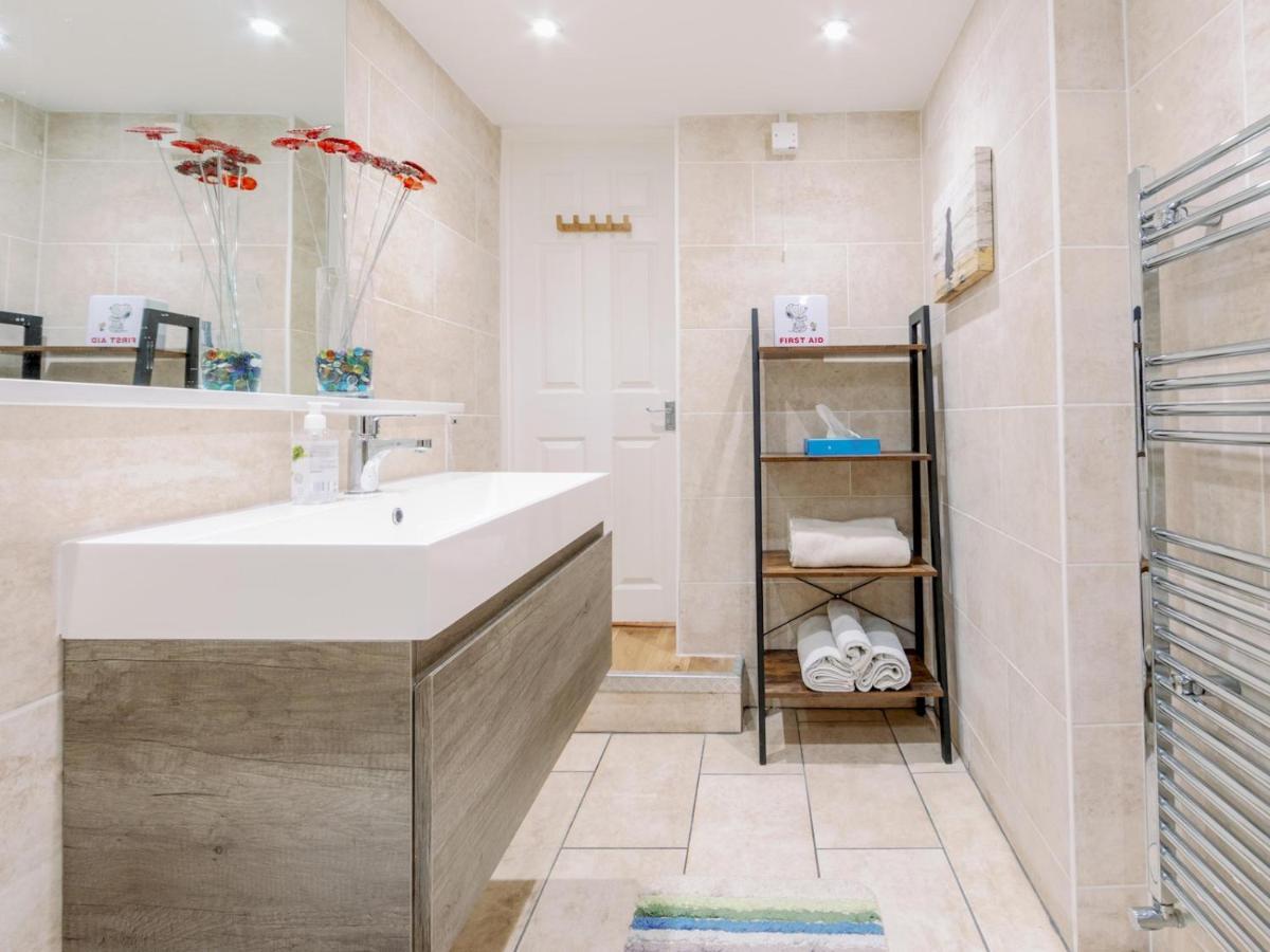 Апартаменты Pass The Keys Recently Renovated 1Br Flat With Private Garden In South Лондон Экстерьер фото